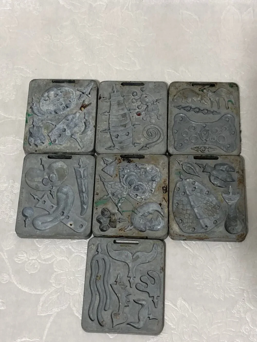 Vintage Lot Of 7 Mattel Creepy Crawler Mini DragonsThing Maker Molds